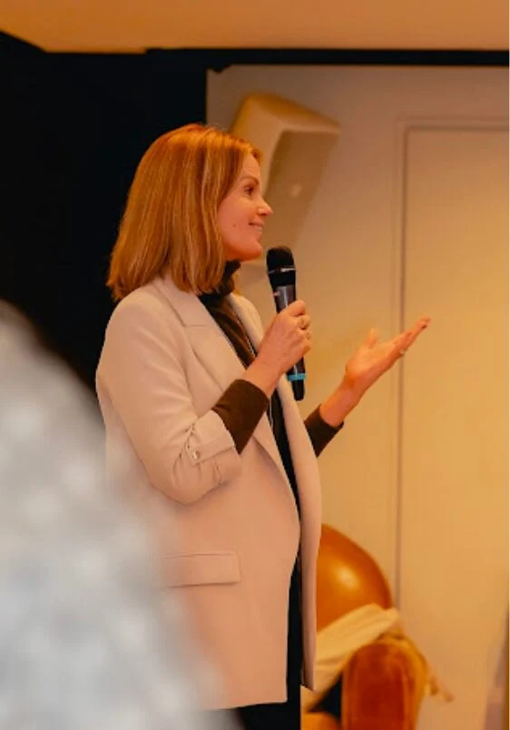 Amanda Hobbins Senior Executive coach Turningpoint international coaching and leadership development consultancy